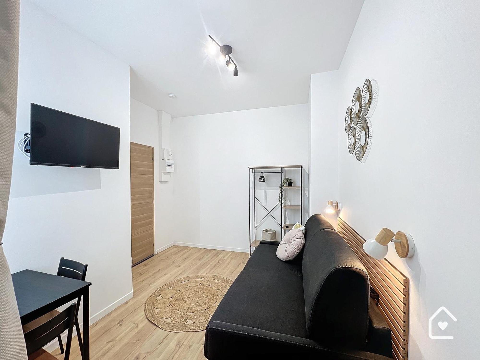 Studios - 1 Min Gare Chatellerault - Entree Autonome - エクステリア 写真