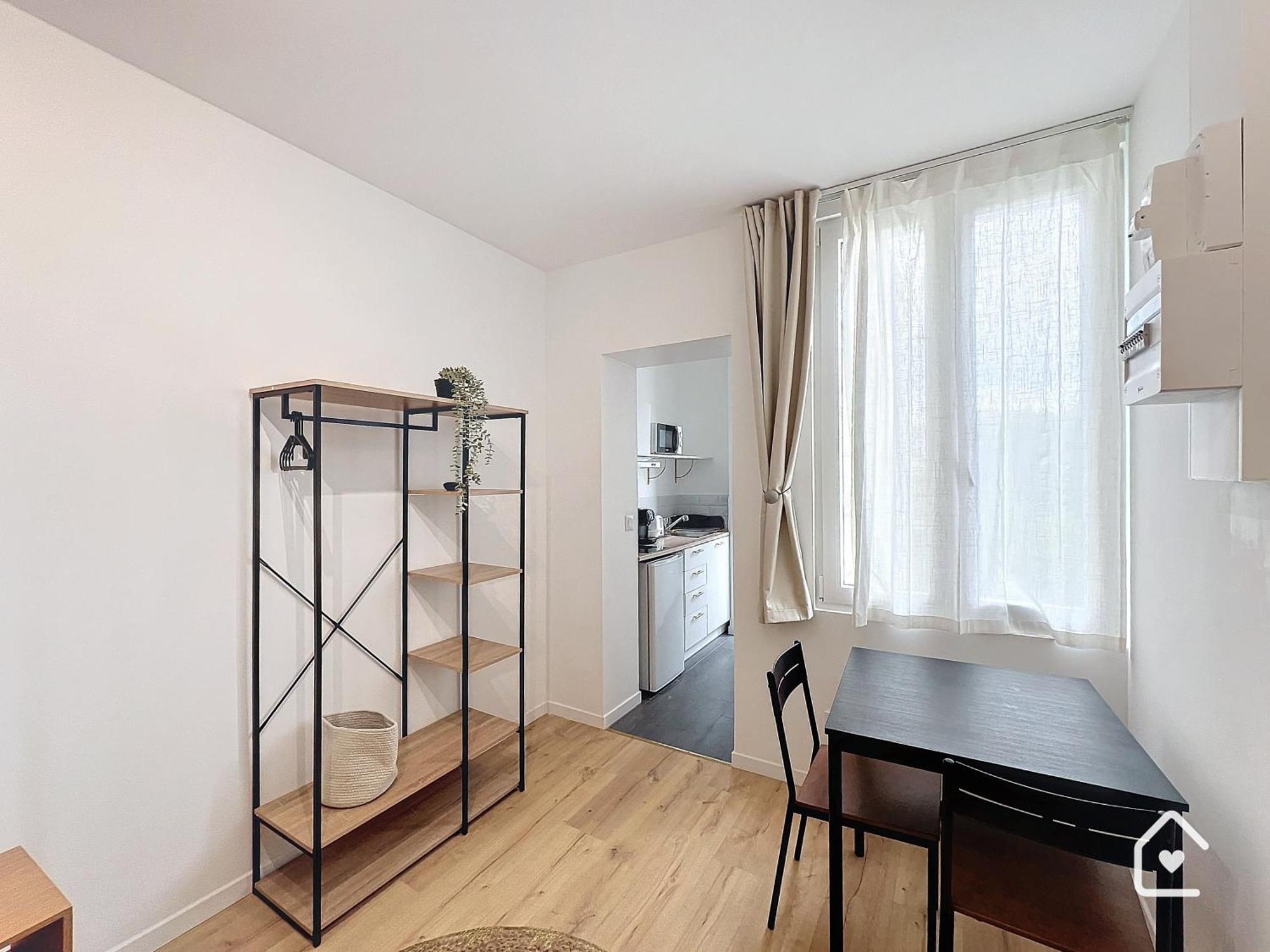Studios - 1 Min Gare Chatellerault - Entree Autonome - エクステリア 写真